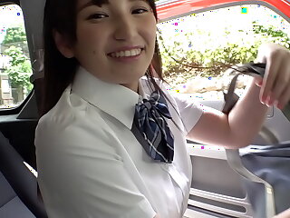 https&colon;&sol;&sol;bit&period;ly&sol;3bRnrqw　ハメ撮り　Gカップの爆乳JKとドライブデートからのラブホでガチハメセックス。デカパイを使ったパイズリが最高にエロい。騎乗位やバックで連続ハメまくり。