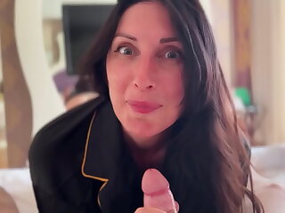 Stepmom cheated with her stepson and got a mouthhole